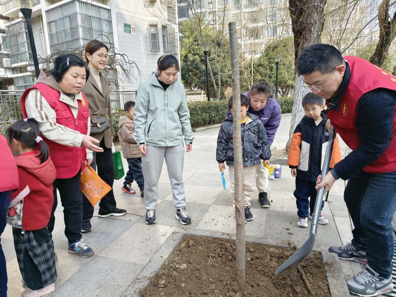 3.10植树节活动6