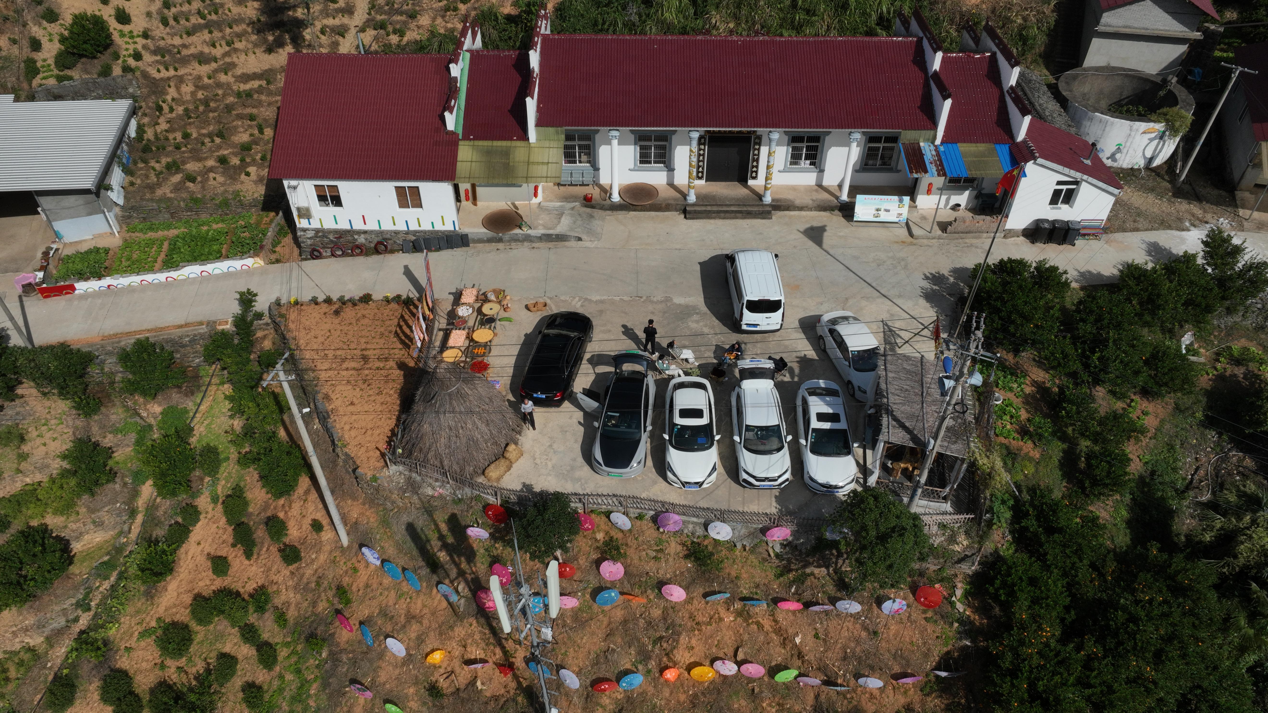 dji_fly_20230417_200906_866_1681733493487_photo